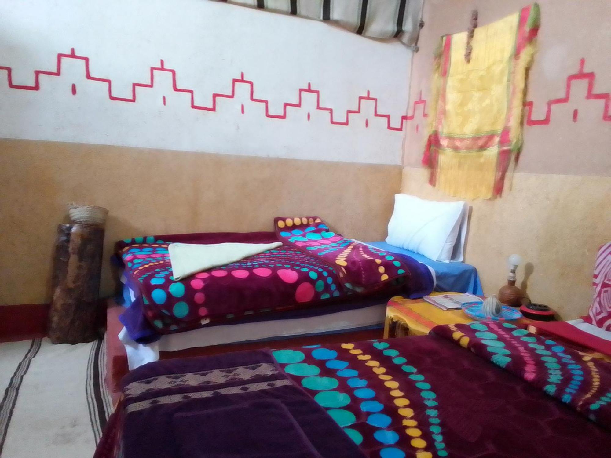 Hotel Restaurant Ait Saderat Boumalne Quarto foto